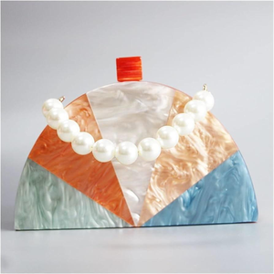 Bolso de Mano Acrílico con Patrón Geométrico Vintage al Mejor Precio para Mujer, Bolso de Noche de Resina con Perlas, Hecho a Mano por MULTI CRAFT - Product Image 5
