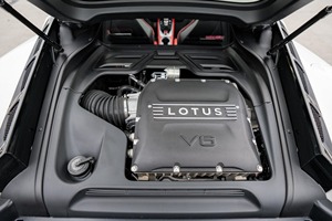Autos usados Lotus Emira V6 First Edition Premium 2024 - Product Image 5
