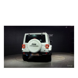 Jeep Wrangler 2.0 Overland 2022, 4 Puertas, 4x4, 71,962 km, Caja de Cambios Automática, Asientos de Tela, Volante a la Izquierda, Cámara Trasera - Product Image 4