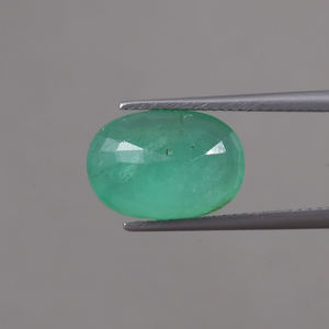 Esmeralda Natural Certificada IGI, Venta al por Mayor, 6.48 Quilates, Corte Ovalado 13x9mm, Excelente Calidad, Verde Claro, Tratada con Calor, Joyería Fina - Product Image 3