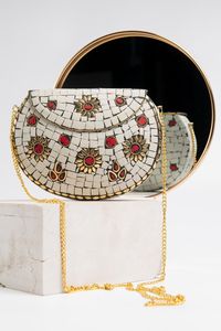 Bolso de Hombro Floral con Mosaico Kundan Hecho a Mano, de Primera Calidad, para Novias, para Bodas y Eventos, Accesorio de Moda de Lujo - Product Image 2