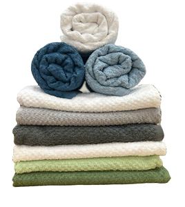 Toalla de Hotel de Lujo 100% Algodón Suave, Fabricada en Vietnam, Ideal para Baños, Cocinas y Marcas Minoristas - Product Image 1