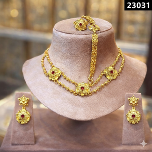 Parure de bijoux en alliage plaqué or 24 carats, style vintage Dubaï, avec perles, fleurs, cristaux et strass, comprenant broche, boucles d'oreilles et collier, idéale pour un anniversaire, un cadeau ou une occasion spéciale. - Product Image 4