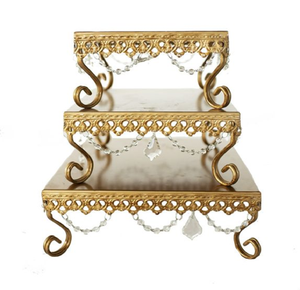 Ensemble de supports à gâteaux de luxe à 3 niveaux avec accents verticaux en cristal doré. Disponible à prix de gros. - Product Image 5