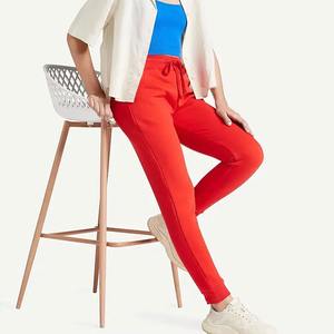 Jogging pour femmes tendance, pantalons de qualité supérieure pour femmes, utilisation en extérieur, design personnalisé, pantalons de couleur unie pour femmes en vente - Product Image 2