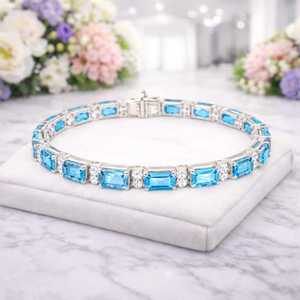 Bracelet de luxe en argent sterling avec topaze naturelle taille émeraude, grand charme éclatant, cadeau idéal pour la Saint-Valentin et les anniversaires féminins - Product Image 1