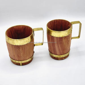 Tasse en bois personnalisée avec laiton et bois naturel Tasse en bois personnalisable avec accents en laiton - Product Image 5