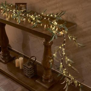 Guirlande d'olives avec lumières d'ambiance, 100% polyester, feuillage artificiel, éclat doux, décoration de fête pour toutes les saisons - Product Image 1