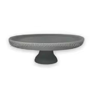 Soporte de resina personalizado para tartas de boda y Navidad de lujo negro de estilo europeo hecho a mano en diseño informal de la India - Product Image 5