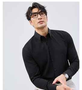 ชุดเดรสสำหรับผู้ชายเสื้อเชิ้ตลายทางสำหรับธุรกิจลำลองติดกระดุมแขนยาวออกแบบโลโก้ได้ตามต้องการสำหรับฤดูใบไม้ผลิฤดูร้อน - Product Image 1