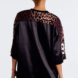 Maillot Premium 2026 Personnalisé Col V Respirant Streetwear avec Numéro Imprimé Entièrement Sublimé 99 - Product Image 3