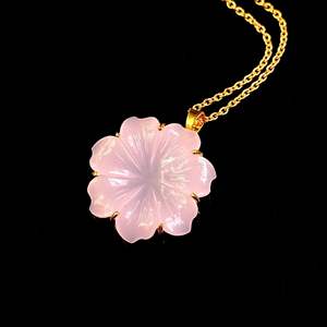 Colgante de flor de calcedonia rosa AAA tallado a mano, collar de flor de cristal para mujer, colgante de piedra preciosa, joyería hecha a mano - Product Image 4