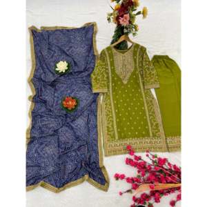Ensemble haut-bas de soirée pour femmes de créateur avec une belle Dupatta - Product Image 5