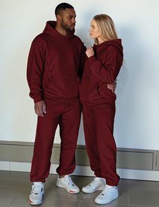 Ensemble de survêtement polyvalent pour hommes, tenue décontractée deux pièces assortie avec options de design personnalisé pour les commandes en détail et en gros - Product Image 4