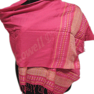 Écharpe longue en acrylique tricoté Dobby uni pour femme, design Lowellcraft, collection printemps - Product Image 4