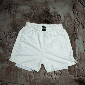 Shorts de sport blancs 2-en-1 en maille avec doublure intégrée et poche pour téléphone, pour la gym et l'entraînement, vente en gros - Product Image 1