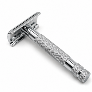 MANAN INSTRUMENTS Herramienta de Afeitado Facial con Cabezal Giratorio Metálico, Cuchillas Dobles Reutilizables de Acero Inoxidable, Agarre Texturizado y Acabado Cromado - Product Image 2
