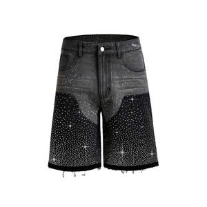 Pantalones Cortos de Mezclilla Negros para Hombre con Pedrería, Degradado Brillante, Desgastados, Estilo Urbano, Venta al por Mayor - Product Image 1