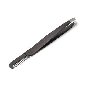 Pinzas para Cejas UBI de Acero Inoxidable Hechas a Mano con Peine Integrado, Punta Inclinada, Duraderas, Reutilizables, Diseño Moderno, para un Acabado Preciso y a la Moda - Product Image 1