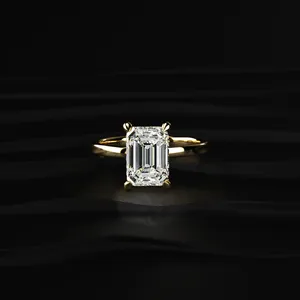 Bague solitaire émeraude 2 carats avec double halo de diamants cachés, look royal spécial pour femmes, clarté VVS-VS IGI - Product Image 1