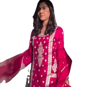Pakistani Actress Style - Embroidered 3-Piece Dress Set