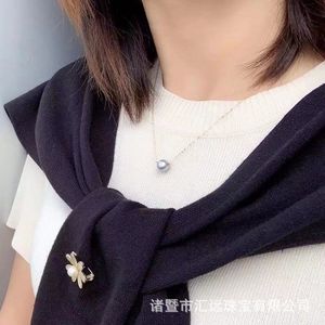 Collier pendentif en perle unique Akoya Zhen Duo Ma Lu Tong de 7-9 mm, eau de mer, or 18 carats, élégant ornement de cou - Product Image 4