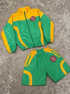 Ensemble veste coupe-vent et short pour homme personnalisé, deux pièces, fermeture éclair, polyester, style streetwear estival, prix de gros - Product Image 1