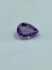 Piedra Preciosa de Amatista Púrpura Natural, Corte Pera, 4.06 Quilates, 10x11MM, R.K. GEMS & JEWELLERY para la Fabricación de Joyas - Product Image 4