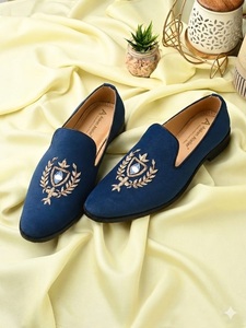 Mocassins élégants en velours bleu à bout pointu avec logo brodé, antidérapants, pour hommes, chaussures habillées de mariage Asken Atelier authentiques - Product Image 1