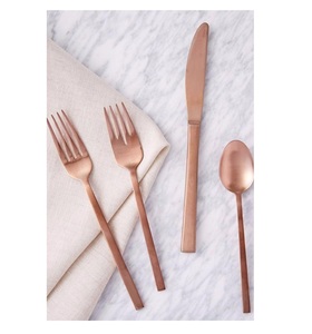 Ensemble de couverts en métal de style classique pour la cuisine, la table à manger, le restaurant, l'hôtel et le café, avec une prise en main confortable - Product Image 5