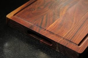Planche à découper en bois d'acacia de qualité supérieure avec rainure pour les jus, planche à découper en bois, plateau de service pour cuisine - Product Image 5