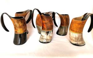 Chope en corne de Viking gravée à la main, écologique, symbole nordique, pour bière, hydromel, bière artisanale, cadeau pour hommes, amateurs d'histoire, Falak World - Product Image 2