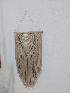 Tapiz de macramé bohemio con cuentas y flecos, diseño geométrico abstracto para decoración del hogar y la sala de estar - Product Image 5