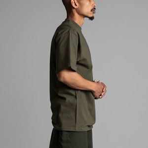 T-shirt en coton épais à col rond pour homme, coupe ample, avec logo imprimé en sérigraphie sur le devant, 220g, marque privée Shaka Wear - Product Image 3