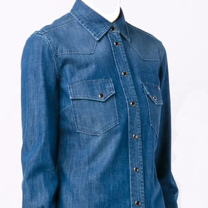 Camisa vaquera de manga larga para mujer, cuello vuelto, color liso, informal, con bolsillos, para otoño - Product Image 2
