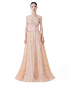 Robe REGAL PLEATS _ robe de soirée de luxe haute couture de la marque locale vietnamienne - Product Image 1