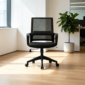Chaise de bureau ergonomique moderne en maille noire, design contemporain, hauteur réglable, pivotante à 360°, accoudoirs fixes, qualité commerciale supérieure - Product Image 1