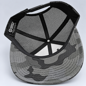 Casquette Trucker Camouflage Personnalisée 6 Panneaux avec Logo en Cuir et Filet, Casquette Snapback en Gros, Fabricant Vietnamien OEM ODM, Usine de Coiffes - Product Image 4