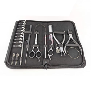 Kit d'outils pour extensions de cheveux MAGMA BEAUTY en acier inoxydable de haute qualité, personnalisé, comprenant des ciseaux, des pinces, un outil à boucles et des clips. - Product Image 2