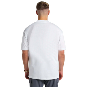 เสื้อยืดคอกลมแขนสั้นทรงปกติผ้าฝ้าย 100% สีดำ ยี่ห้อ Clush Industries ดีไซน์เรียบง่าย โลโก้ด้านหน้าแบบกำหนดเองได้ สำหรับผู้ชาย - Product Image 1