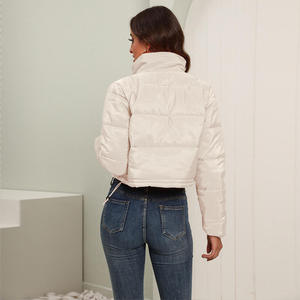 Veste matelassée personnalisée pour femmes, vêtements d'extérieur tendance urbaine, service de production en gros - Product Image 4