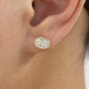 Boucles d'oreilles minimalistes serties de diamants de laboratoire ovales de 2 carats, en or jaune 10K, 14K, 18K, clous solitaires horizontaux, bijoux fins personnalisés - Product Image 2