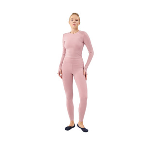 Ensemble de sport 2 pièces pour femme grande taille : soutien-gorge et legging, antibactérien, respirant, séchage rapide, écoresponsable, Spandex/Nylon, mi-longueur - Product Image 1