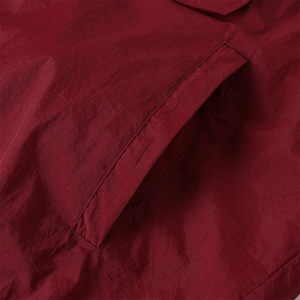 Veste coupe-vent à capuche mi-zippée pour homme, couleur beige bordeaux, avec logo brodé, style décontracté pour l'automne - Product Image 4