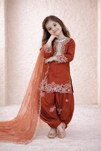 ชุดส่าหรีเด็กผู้หญิงพร้อมผ้าคลุมไหล่ ปักลายสวยงาม ผ้าเครป เหมาะสำหรับฤดูหนาว/ฤดูร้อน สำหรับงานแต่งงานและงานเทศกาล - Product Image 5