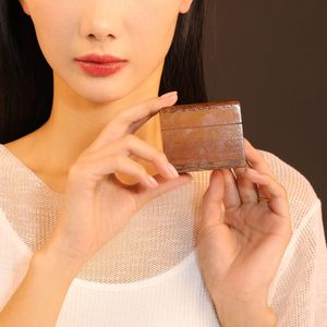 Caja de Anillos de Madera Maciza de Arce de Lujo, Caja de Madera con Acabado Pulido de Arce, Cierre Magnético Oculto, para Bodas - Product Image 2