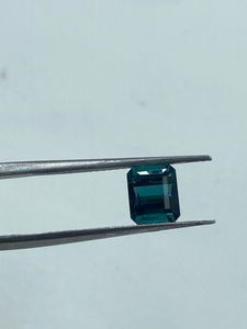 Piedra Preciosa de Turmalina Natural, Corte Cojín, 1.33 Quilates, Azul Verde Intenso, 5.80x6.80MM, Corte Hermoso para Joyería - Product Image 3