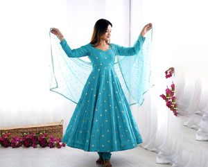 ชุดเดรส Anarkali ดีไซน์เนอร์แฟชั่นใหม่ขายดีสำหรับผู้หญิง แขนยาว ผ้าไหมสวยงาม สไตล์อินเดีย ปากีสถาน พร้อมสวมใส่ - Product Image 1