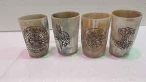 ฮอร์นแก้วช็อตสัตว์สไตล์ไวกิ้งทำด้วยมือสั่งทำตราหรูหราเทคนิคการแกะสลักแบบอินเดียทำจากธรรมชาติขัดเงาสูง - Product Image 4