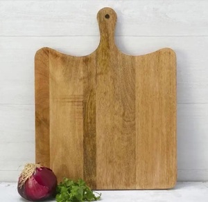 Planche à découper carrée avec poignée ergonomique, surface épaisse et lisse, idéale pour couper, servir et l'usage quotidien en cuisine - Product Image 1
